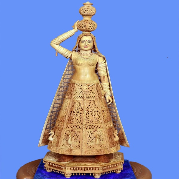 natural and artistic